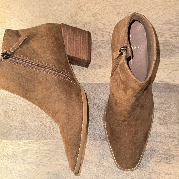 NWOT Linea Paolo Windy Snip Toe Bootie Color Mushroom Size 8 - Picture 10 of 15